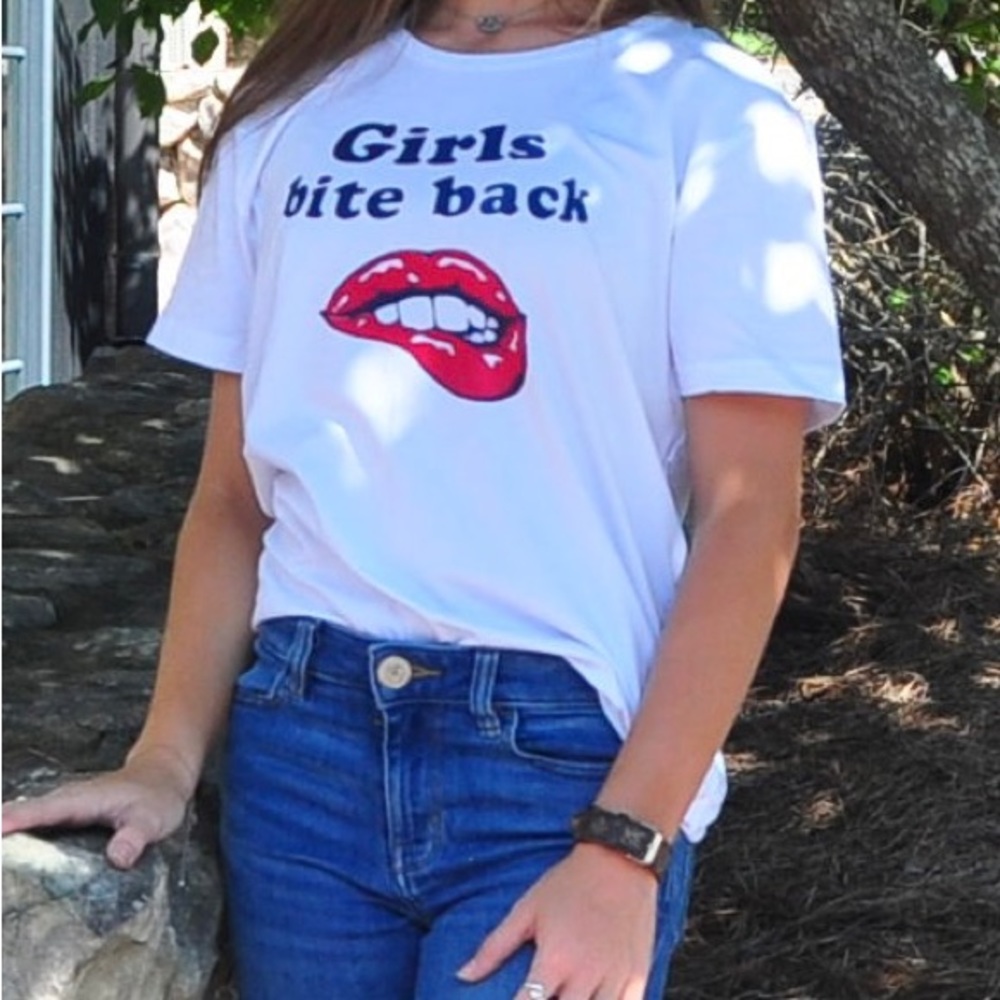 Girls bite back shirt! This top is super cute and we have multiple sizes!🤩